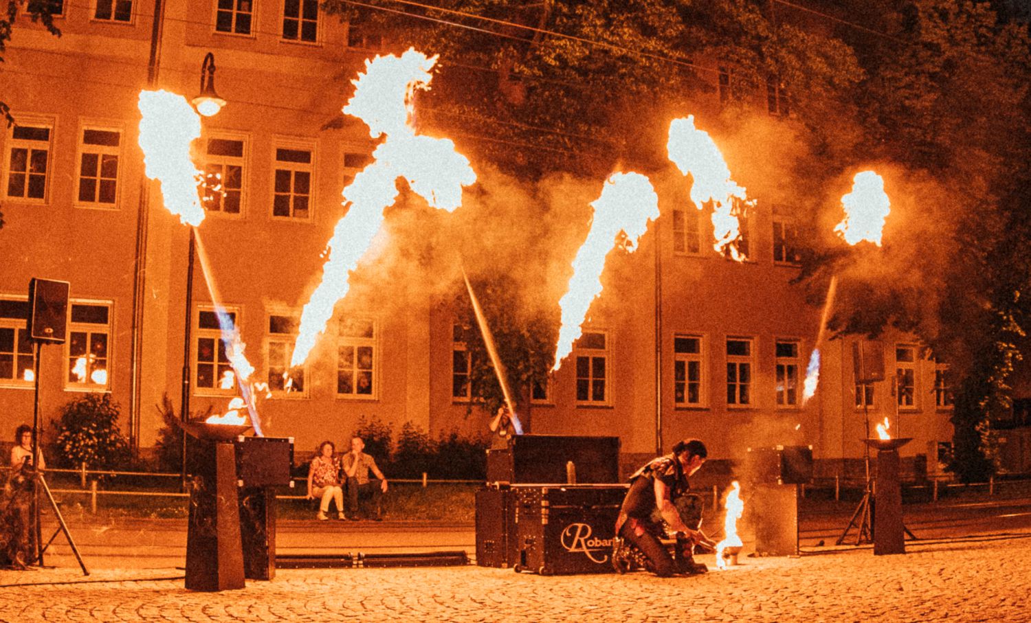 Große Feuershow Leipzig in Sachsen